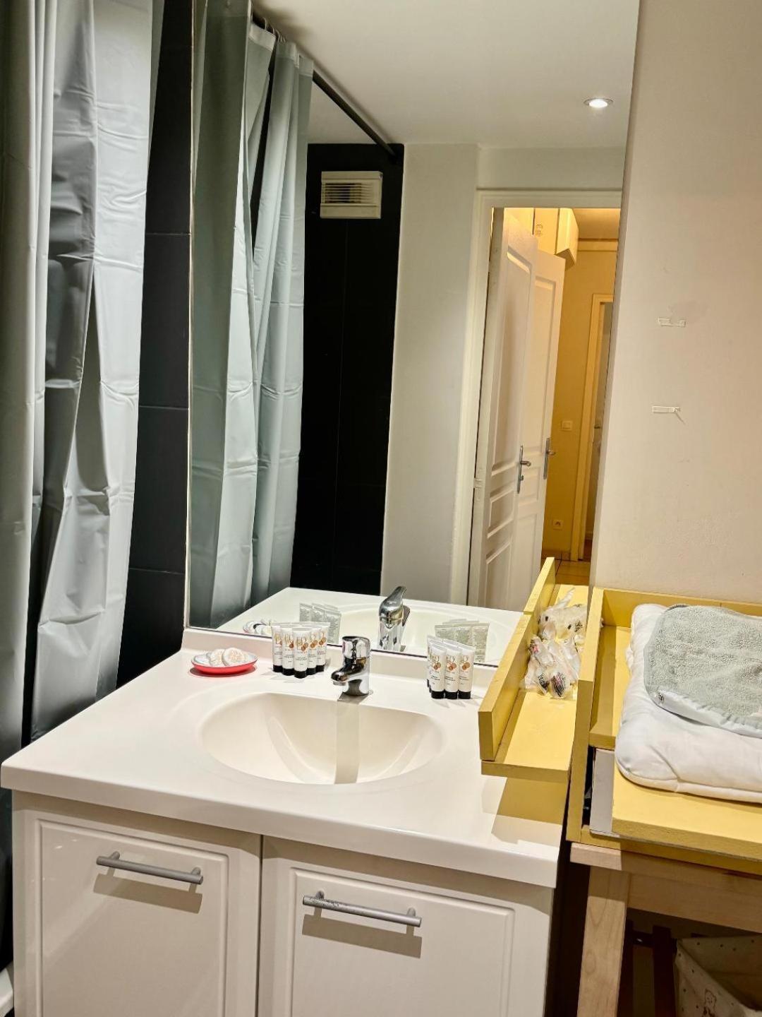 Top !!! 3 Chambres, Climatisation, Terrasse Villeurbanne Exterior foto